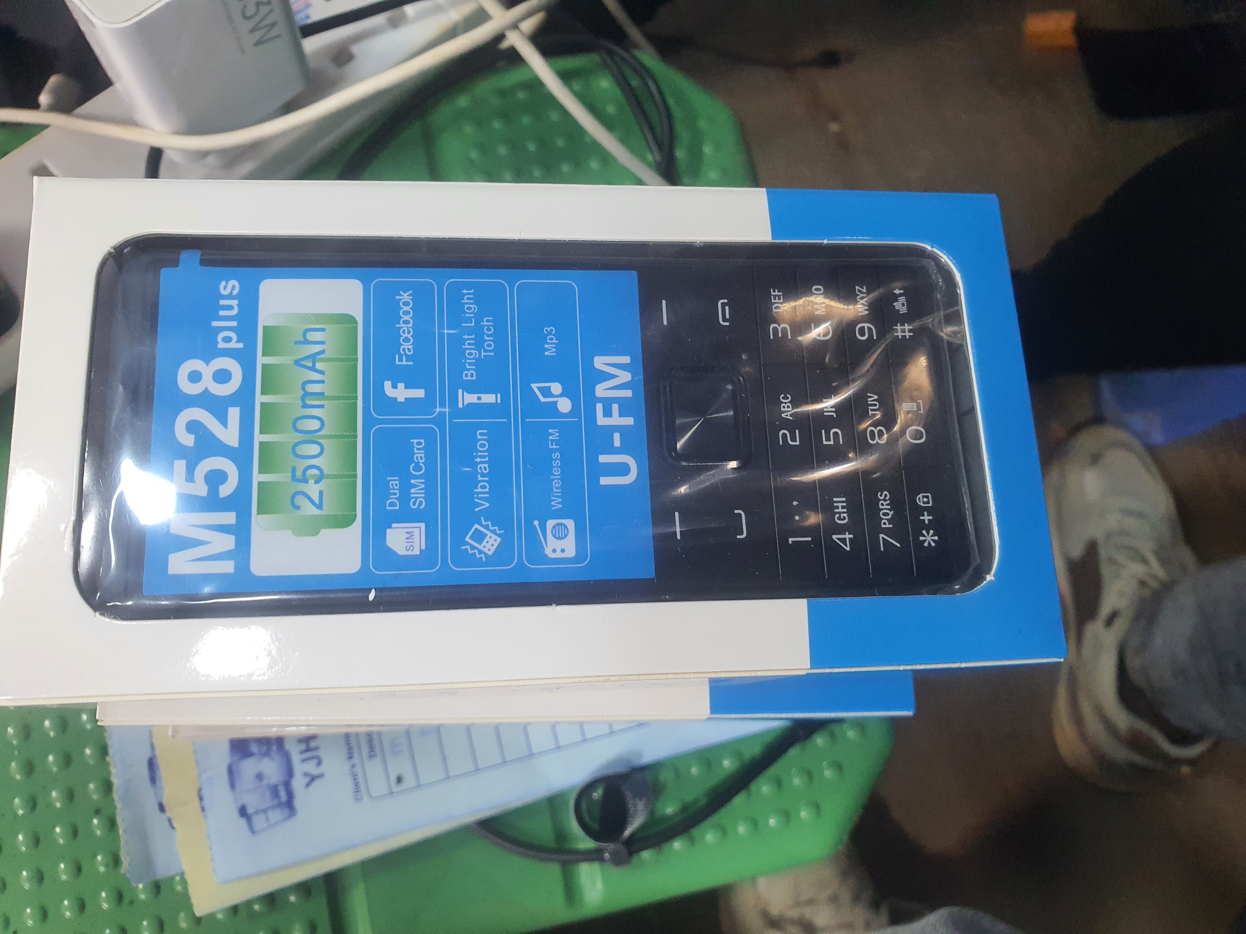 M528 Plus Small Phone