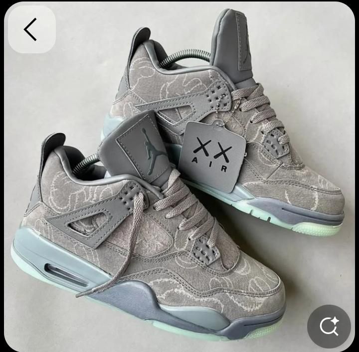 Nike Air Jordan Retro 4